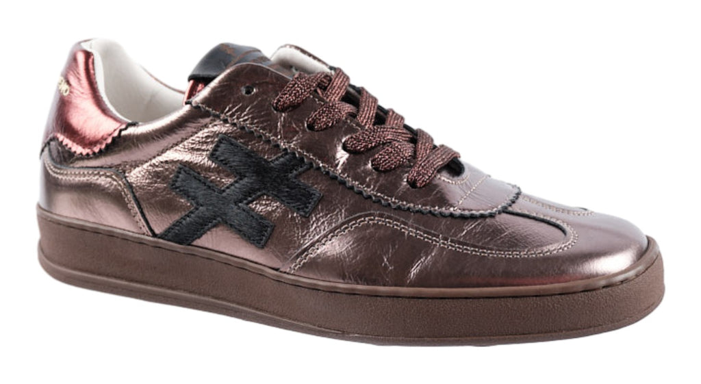 Bronze leather laced sneakers