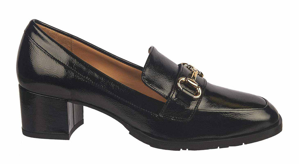 Artigiana black patent loafers with heel