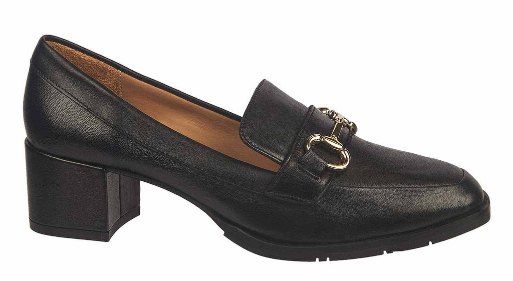 Artigiana black soft leather heeled loafers
