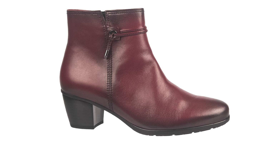 Gabor ankle boots in wine leather