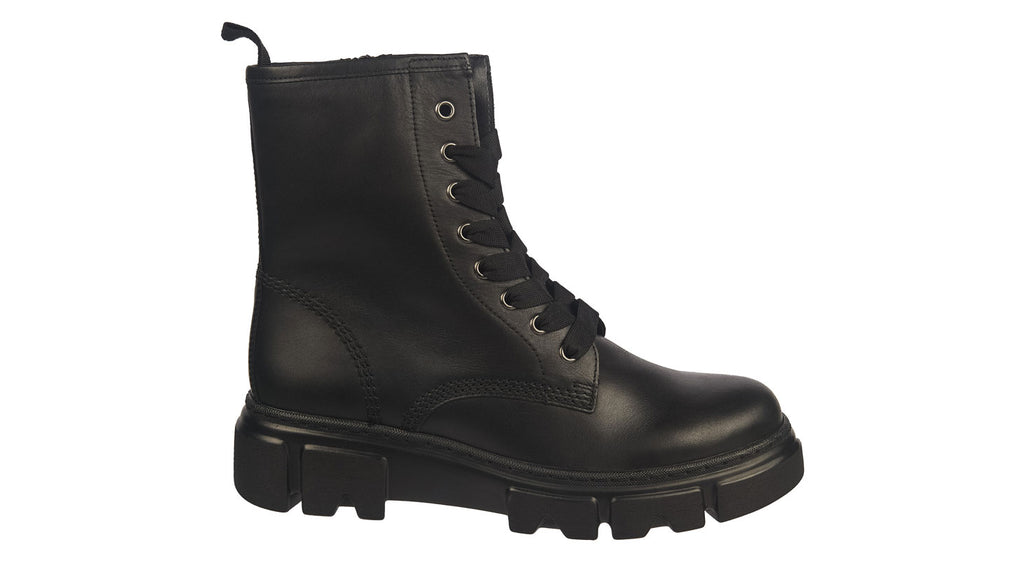 Gabor flat laced boots in black leather