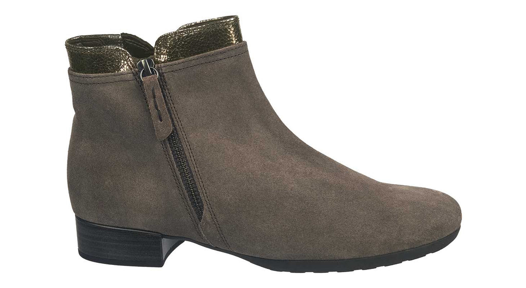 Gabor ladies boots in taupe suede