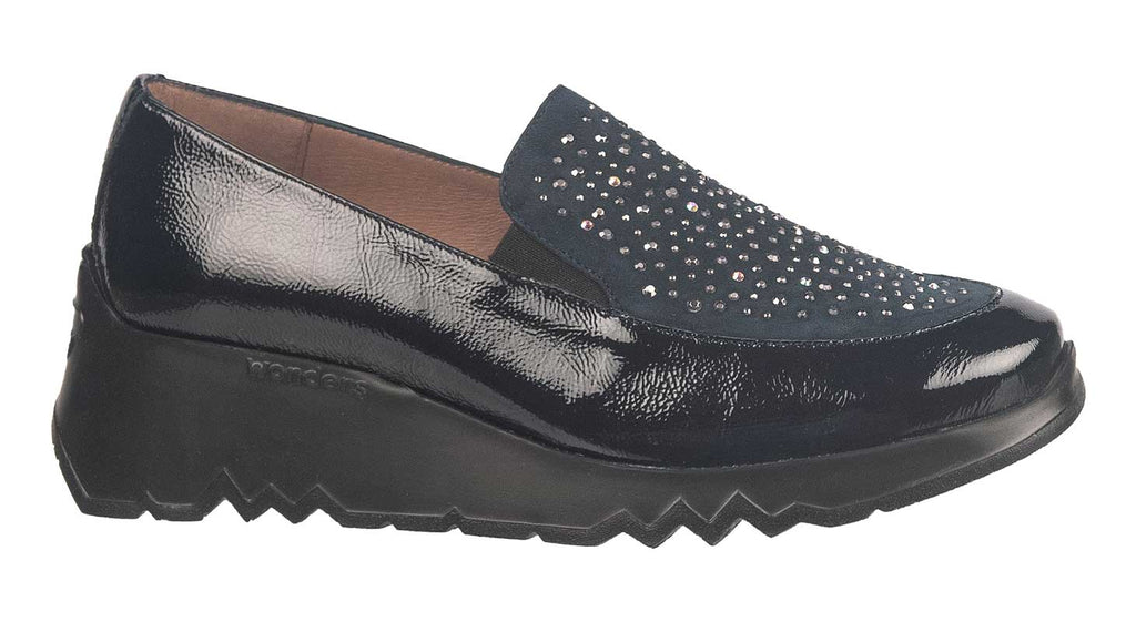 Wonders navy patent and suede wedges 