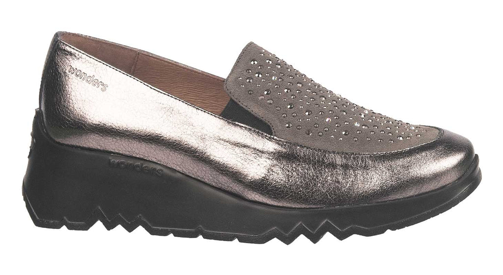 Wonders pewter leather wedges