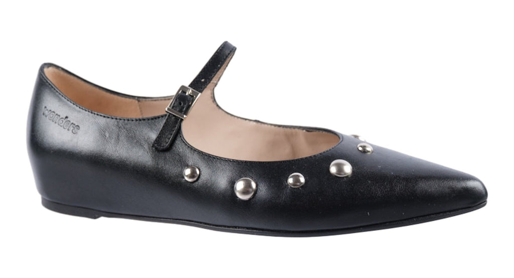 Black leather Mary Jane flat with silver details