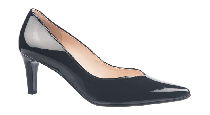 Hogl court shoes in black patent leather with a 6cm heel