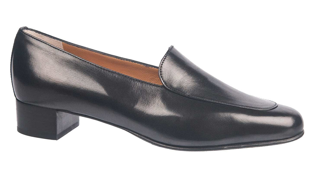 Italian womens slip on loafers from Maretto in black leather