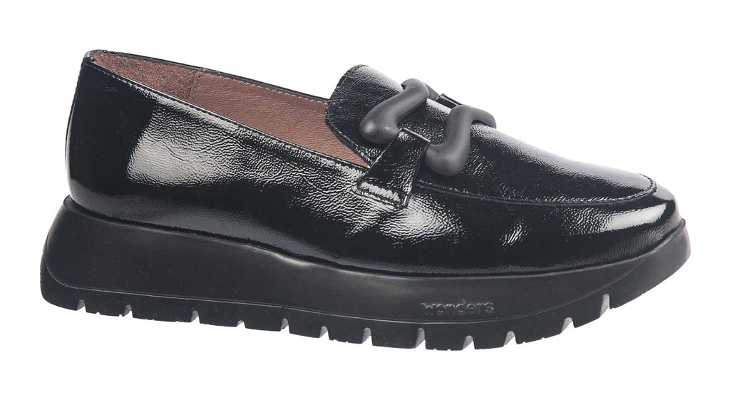 Wonders black patent leather wedge shoes